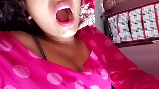 Indian desi bhabhi showing her assets to her bf&period; porn videos